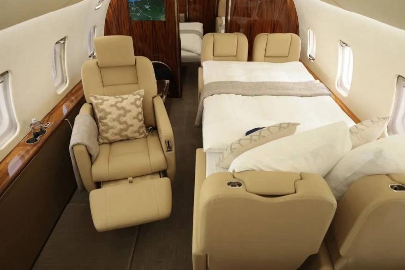 Bombarier Challendger 850 2010/2025